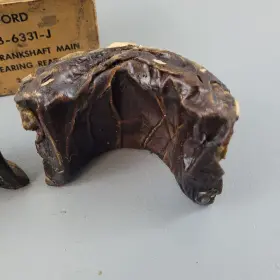 81b-6331-j Ford Nos 1939-47 Flathead Heavy Duty Rear Main Bearing Pair .003 #3