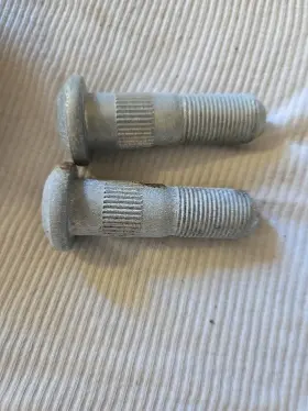 C4tz-1107-f Ford Nos 1964 - 1966 Truck Wheel Hub Lug Nut Bolts 2pc Oem F Series #3