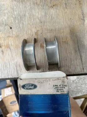 D4fz-6337-h Ford Oem Nos 1983-88 Crankshaft Main Bearing Blue 4 Cyl 122 140 1980 6 300 D4fz