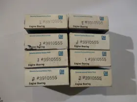 3910555 General Motors Chevrolet 350 V8 Nos Rod Bearings Original