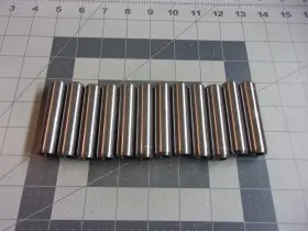6150-12-1370 Kmp 12 Valve Guides Komatsu S6d125e-2 Sa6d125e-2